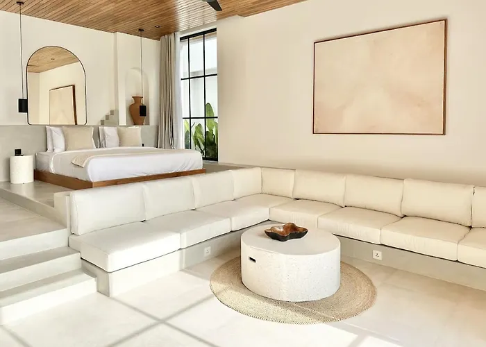 Villa The By The Young *