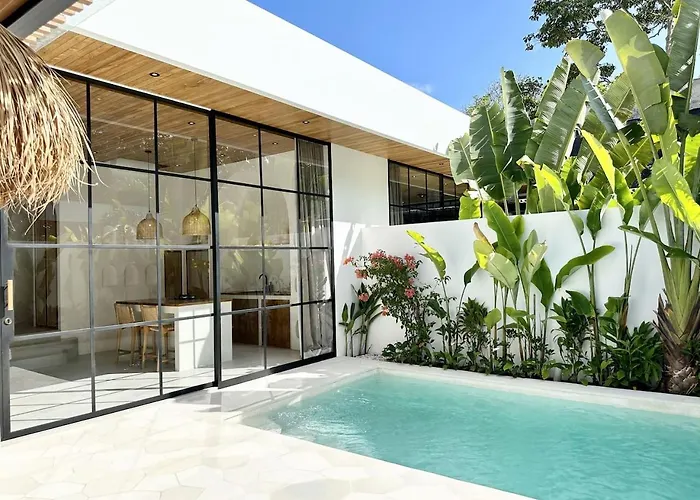 Villa The By The Young Uluwatu