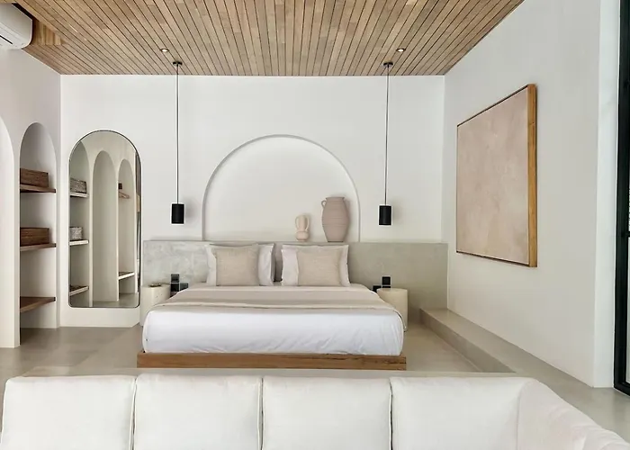 Villa The By The Young